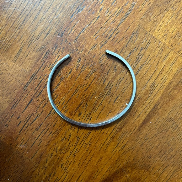 Mantraband She Believed She Could So She Did Adjustable Bangle - Silver / Black - Picture 6 of 6